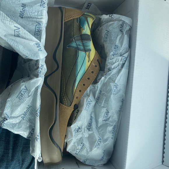 Vans x MOMA limited edition Salvado… - Picture 2 of 4